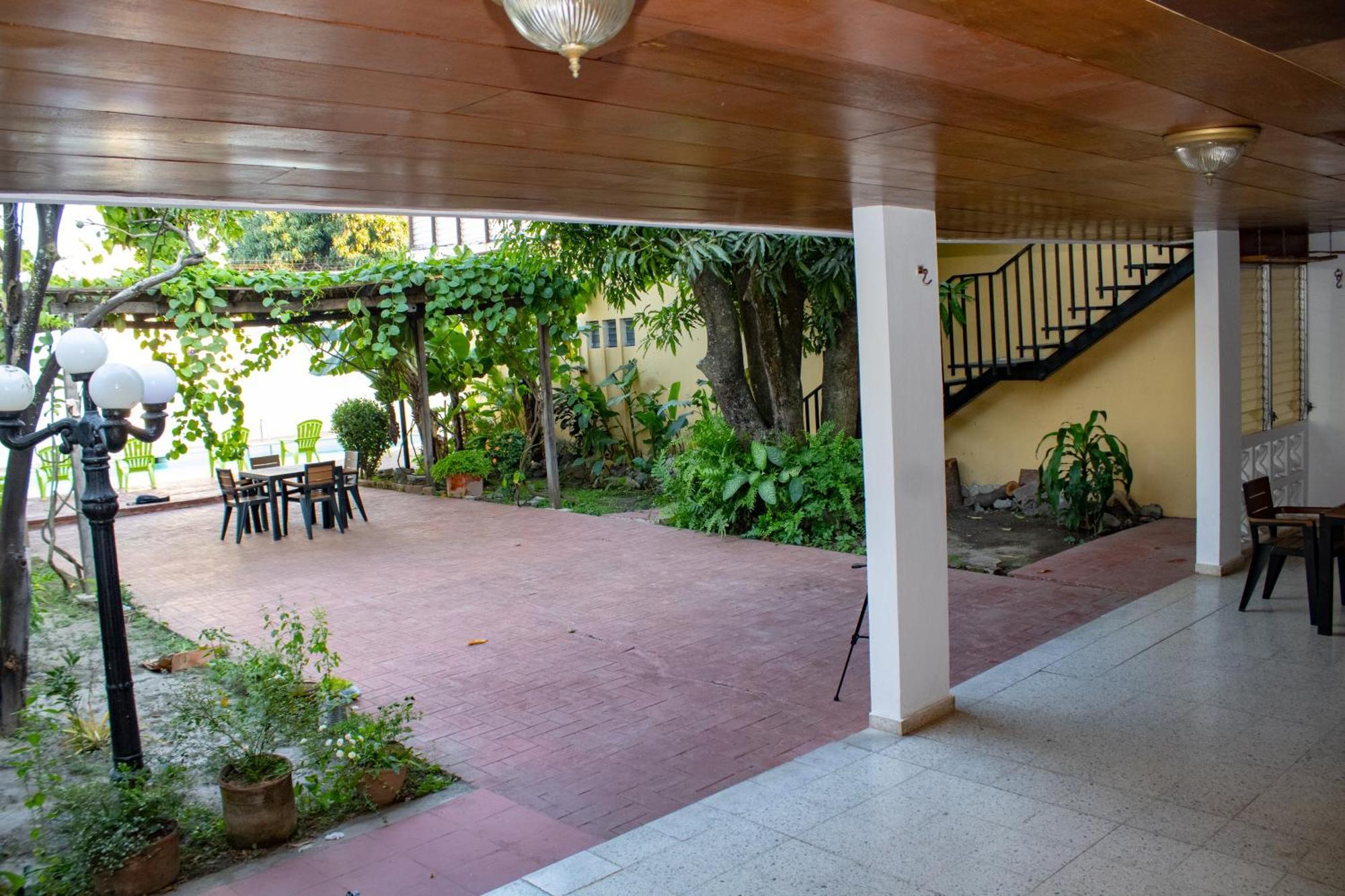 Volcano Hostal Y Restaurante サンサルバドル エクステリア 写真